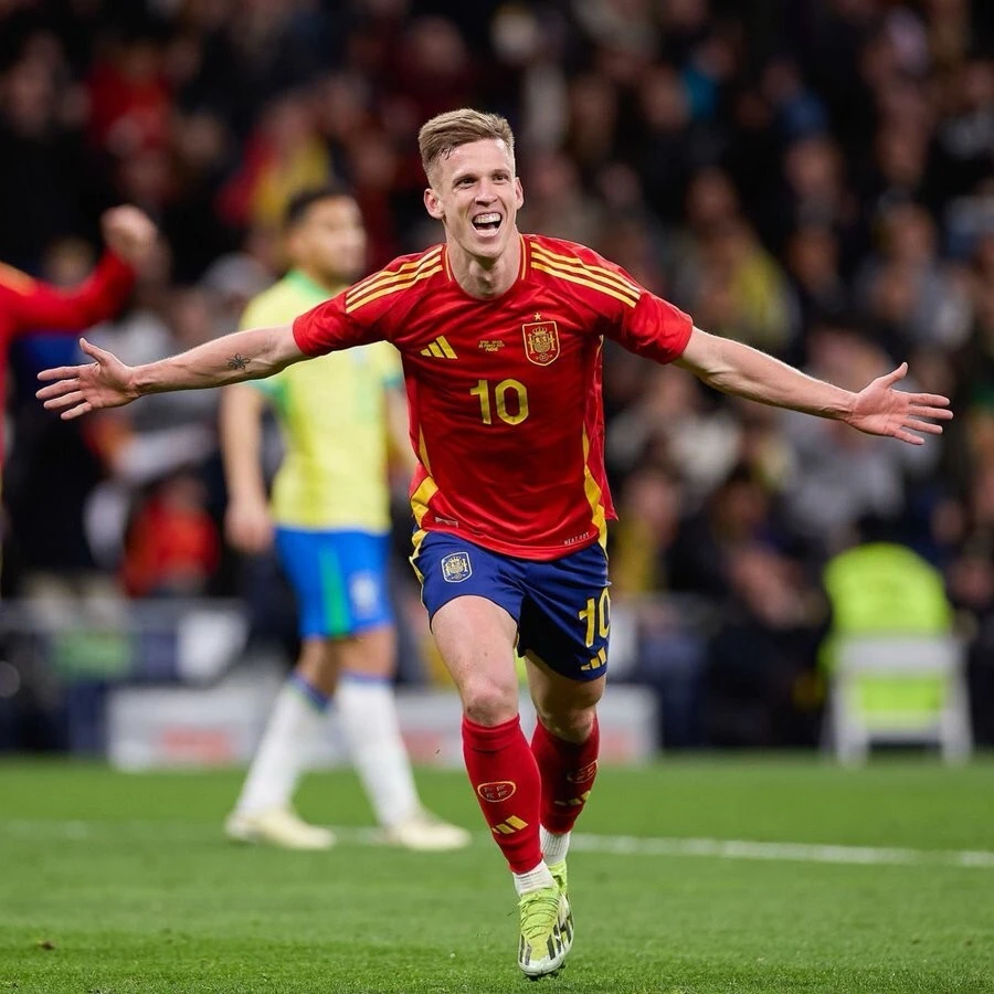 奥尔莫的进球传奇：2020欧洲杯淘汰赛全记录