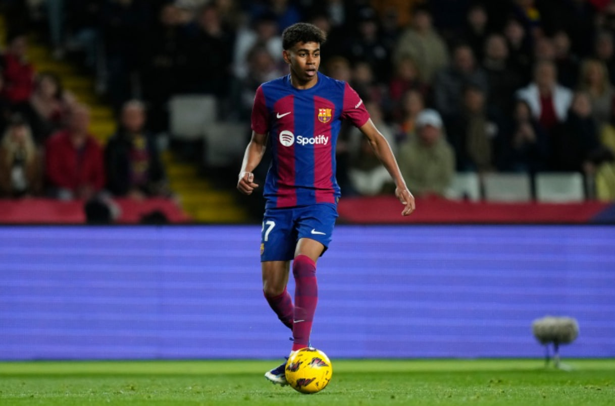 未来之星闪耀：巴萨青年才俊亚马尔与吉乌展现惊人天赋